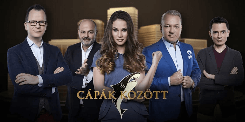 Cápák között