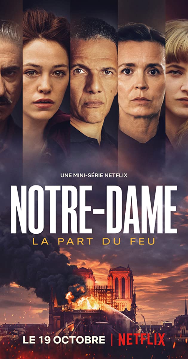 A lángba borult Notre-Dame