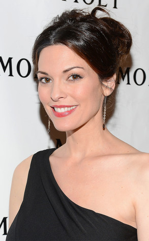 Alana De La Garza