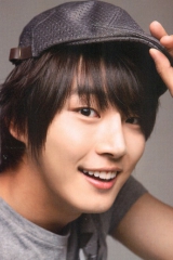 Yoon Shi Yoon